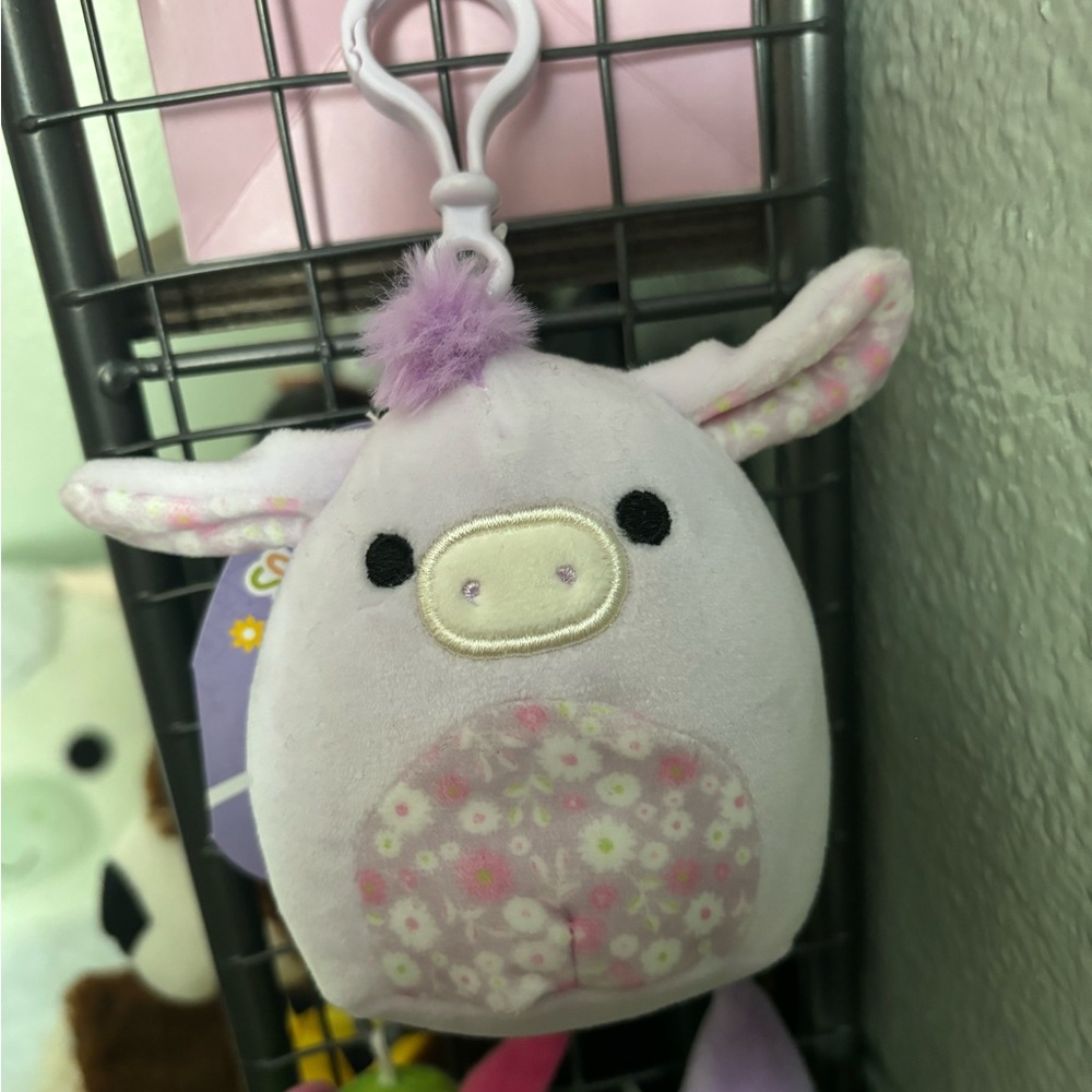 Squishmallow NWT Easter Delzi Donkey 3.5” Clip